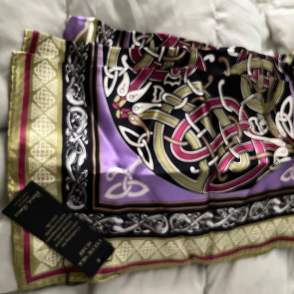 Patrick Francis NWT CELTIC KNOT SILK SCARF - Picture 14 of 14